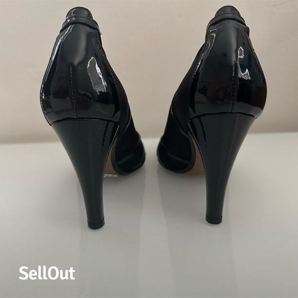 Salvatore Ferragamo Women's Black Strappy Stiletto Pumps Size 6 - Picture 2 of 8